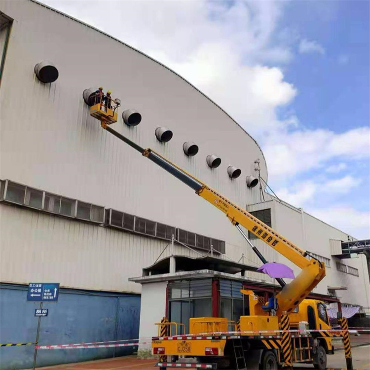 阜阳高空作业车出租服务：专业广告牌安装解决方案